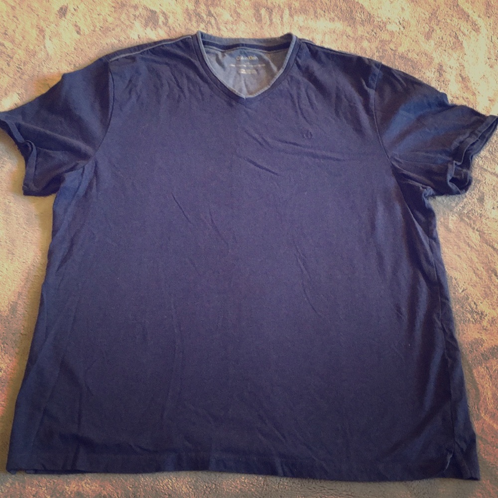 Cotton men’s Calvin Klein t shirt. Two tone navy